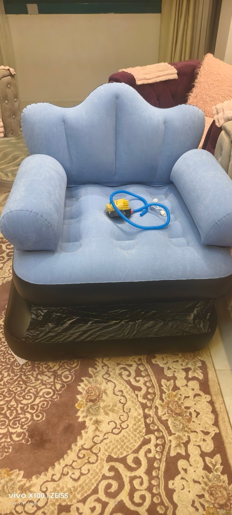 المنتج في وضع الكرسي